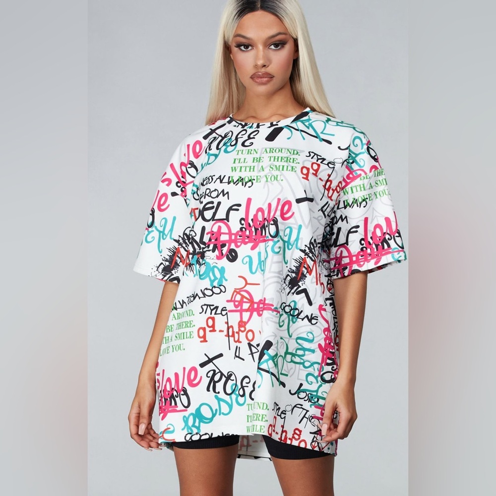 Colorful Graphic Print T-Shirt by Latiste L-Rev7